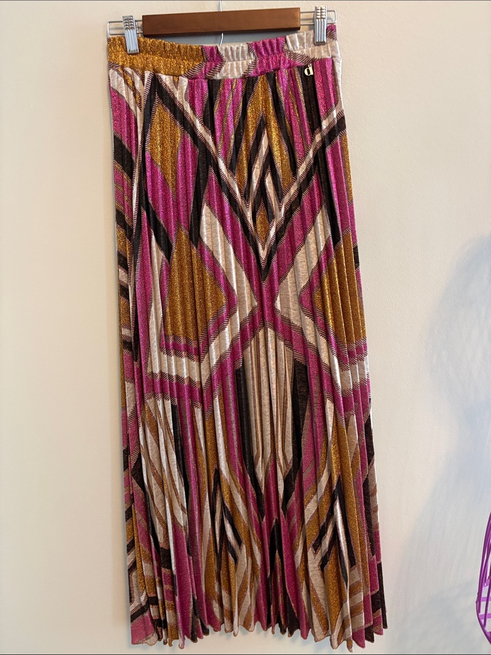 Dixie Women’s Pleated Maxi Skirt with Metallic Stitching NWOTS